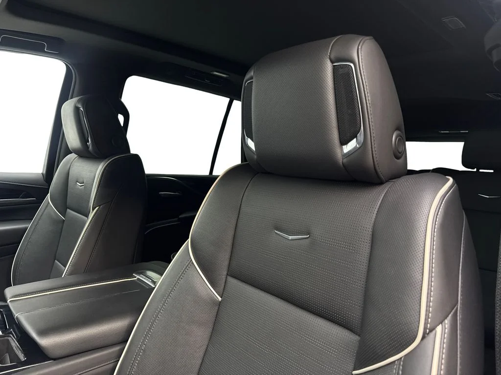Used 2023 Black Cadillac Sport image 28