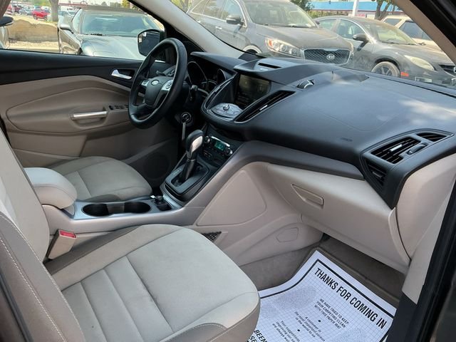 Used 2015  Ford SE image 23