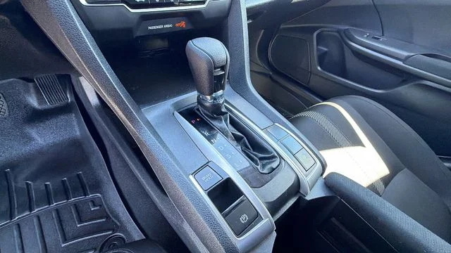 Used 2016 Silver Honda LX image 22
