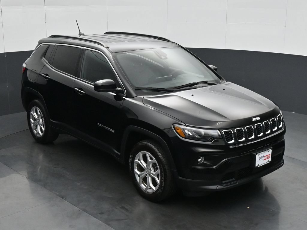 Used 2024 Black Jeep Latitude image 24