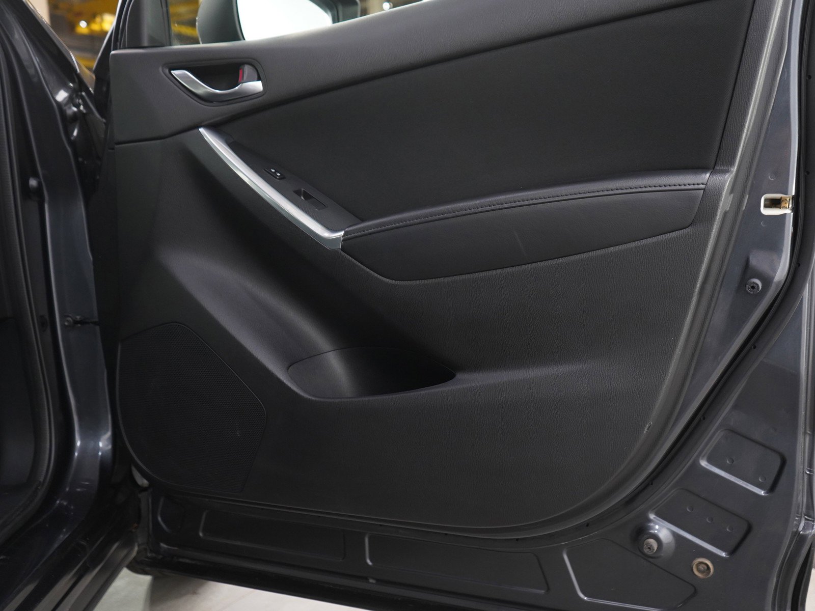 Used 2015 Meteor Gray Mica Mazda Sport image 9