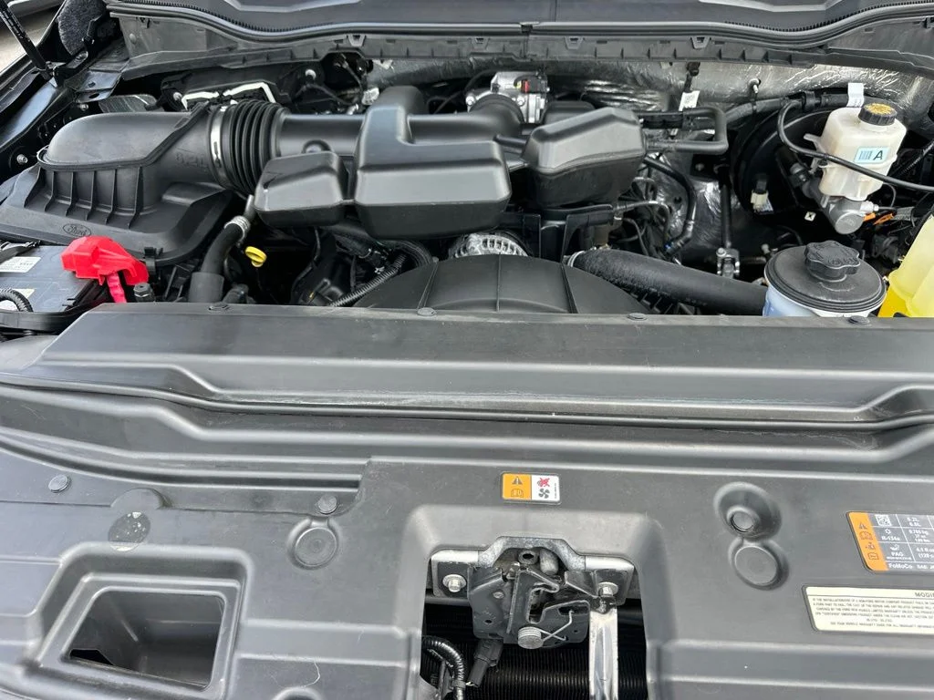 Used 2019 Gray Ford Lariat image 8