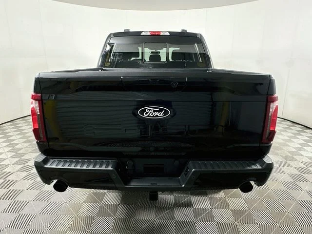 New 2026 Black Ford XLT image 4