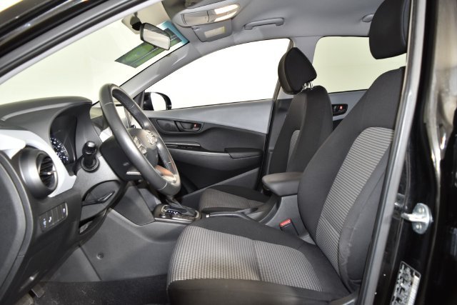 Used 2018 Black Hyundai SEL image 13