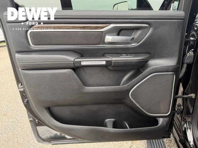 Used 2019 Diamond Black Ram Laramie image 31