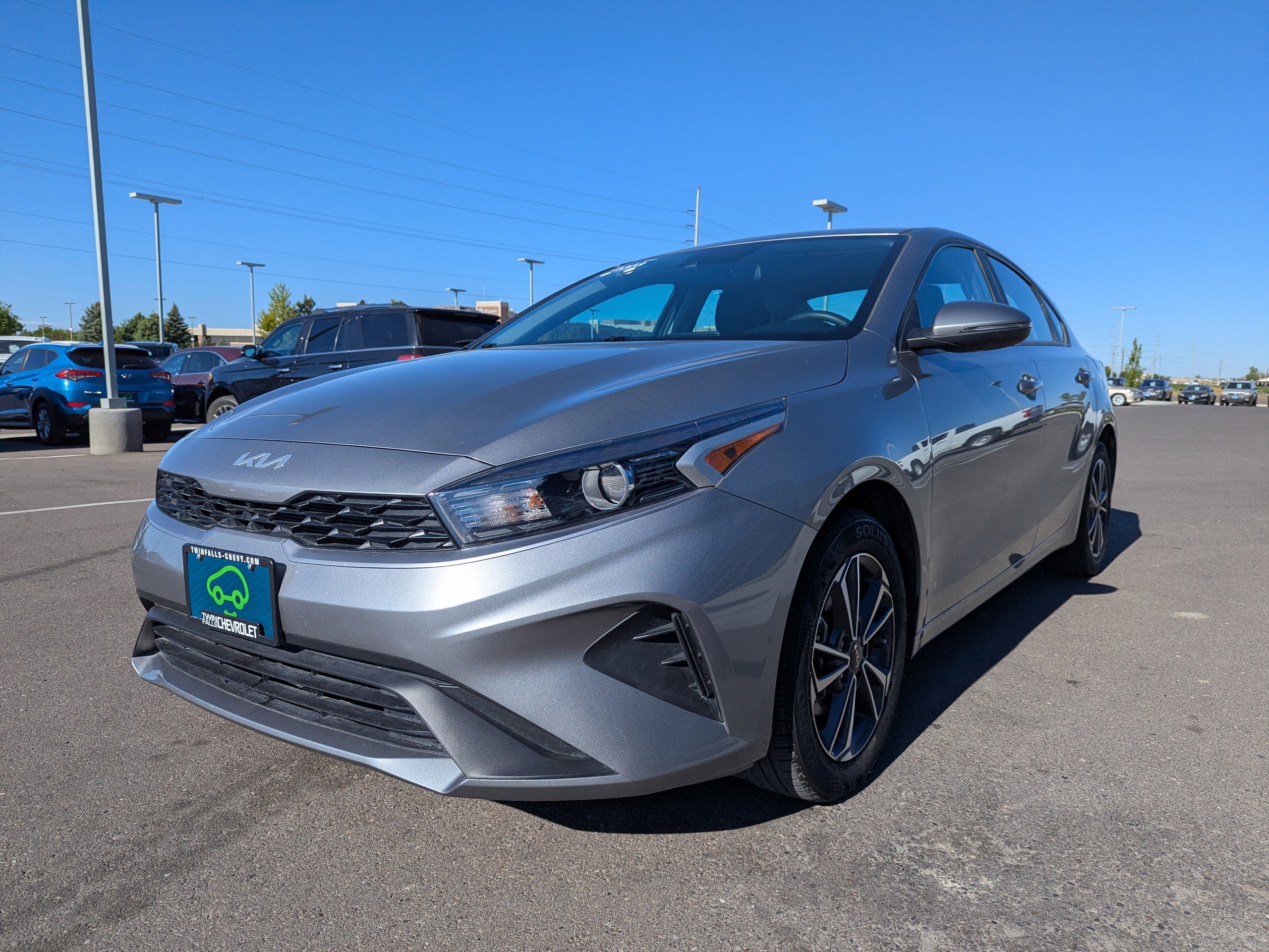 2023 Kia Forte LXS - Photo 7