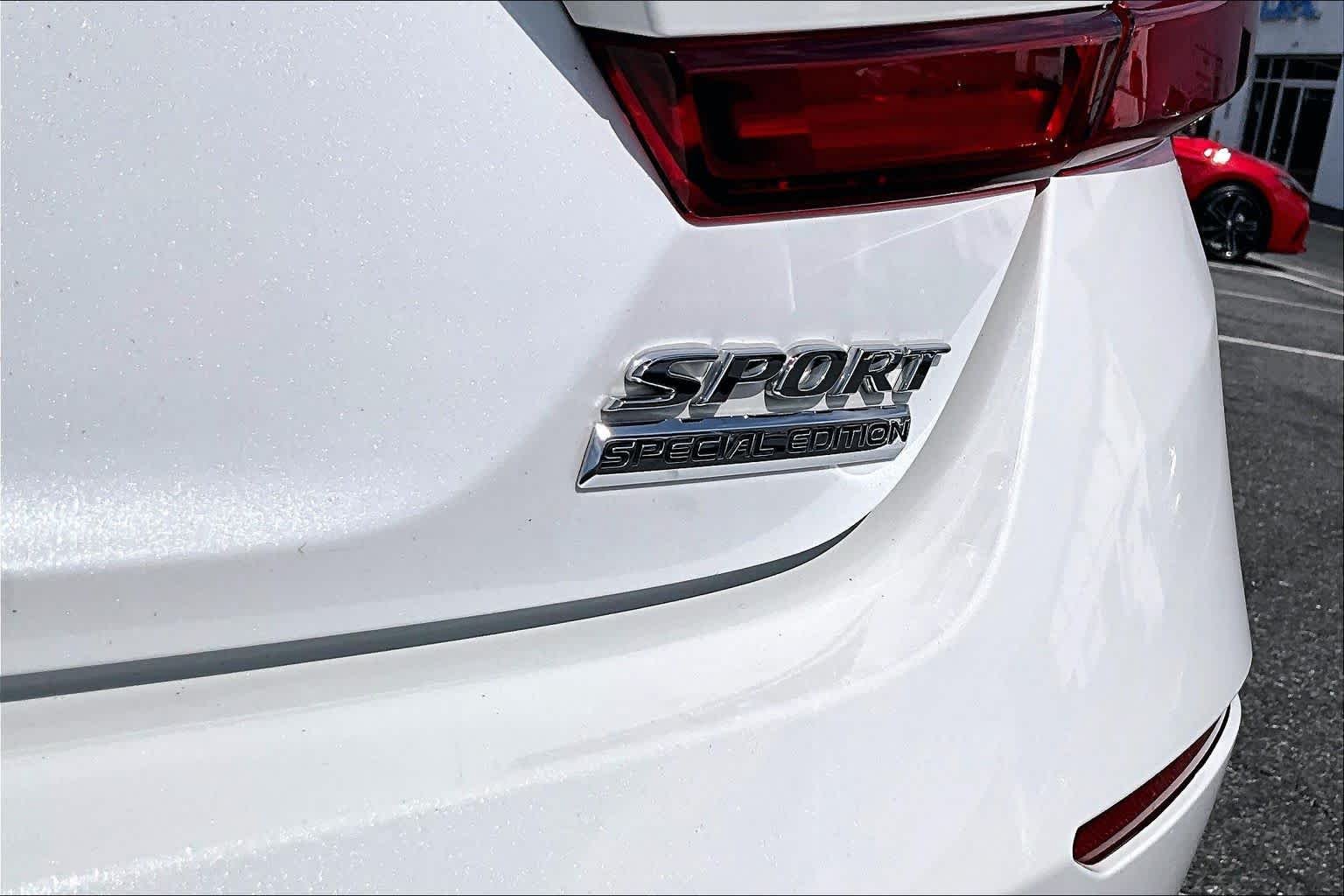 Used 2022 Platinum White Pearl Honda Sport SE image 29