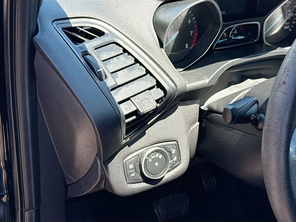 Used 2018 Black Ford SE image 11