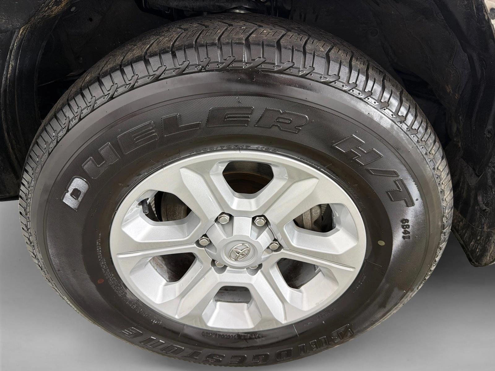 Used 2024 Ice Cap Toyota SR5 Premium image 12