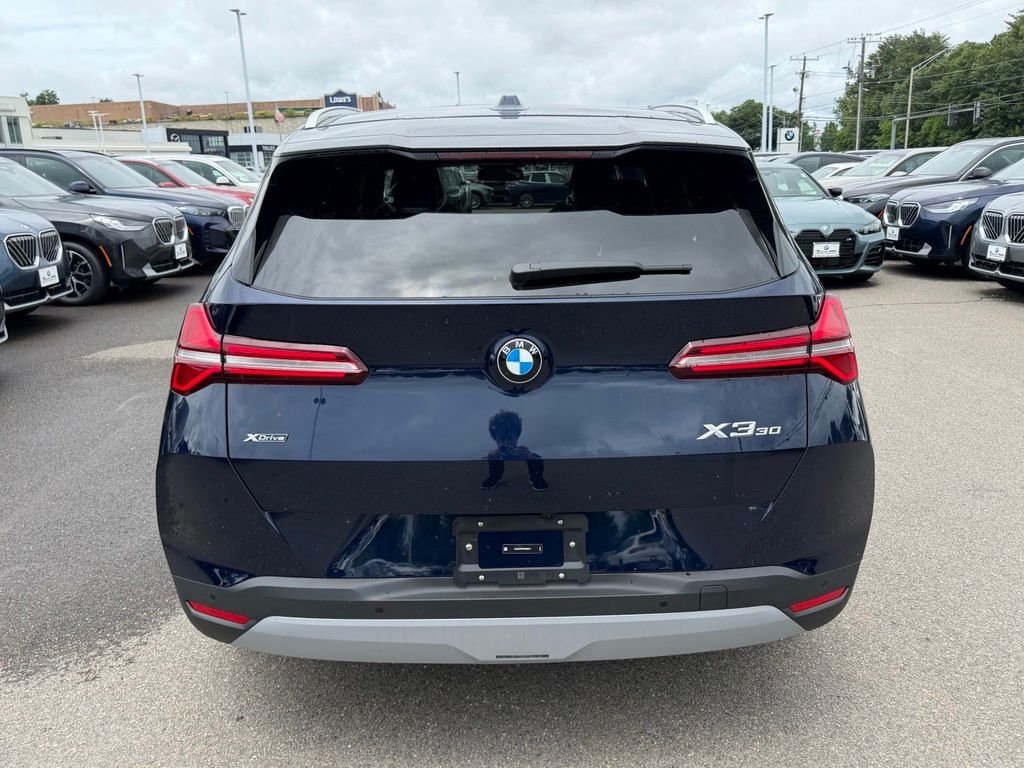 New 2026 Tanzanite Blue II Metallic BMW 30 xDrive image 4