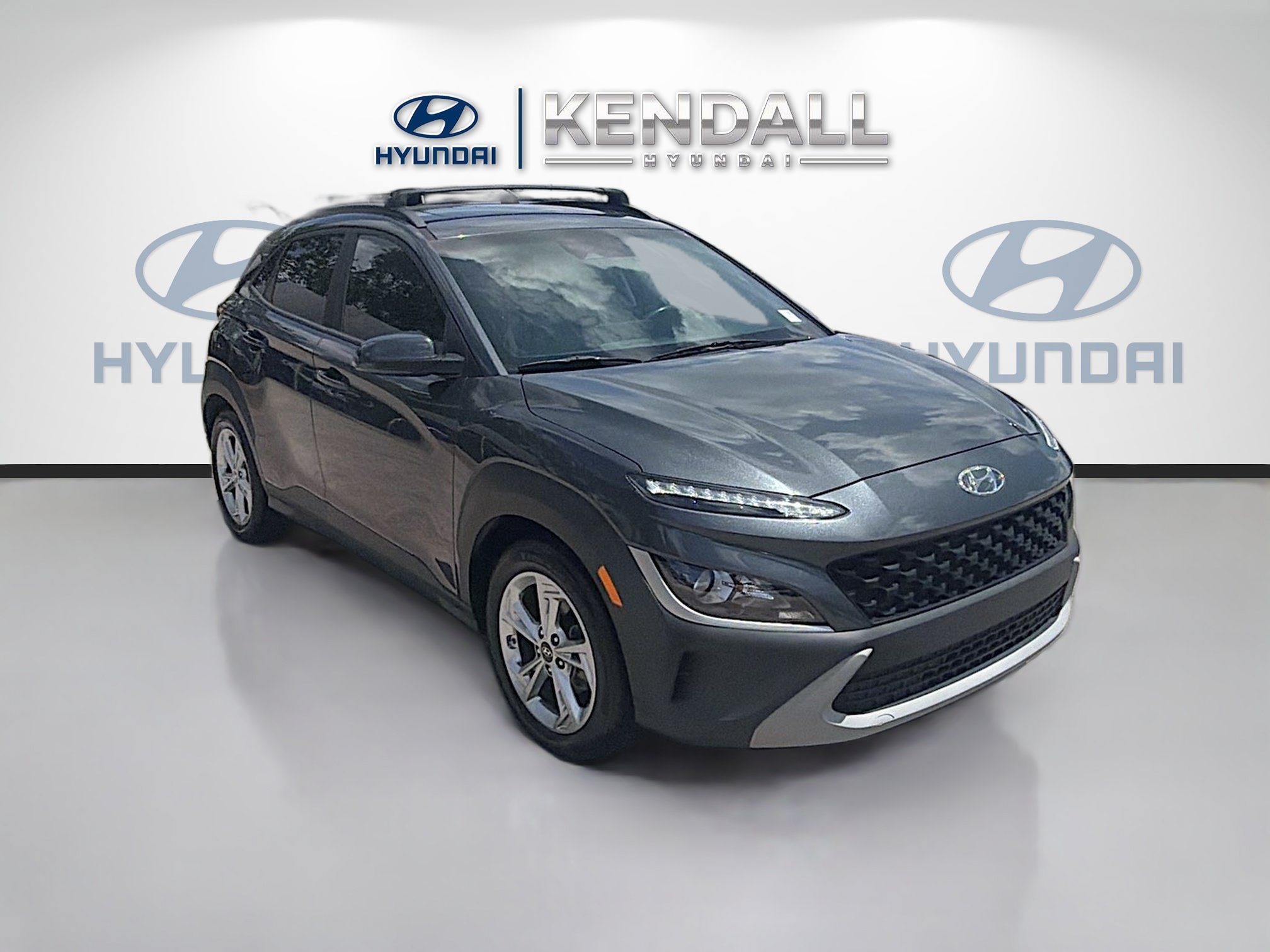 Used 2022 Thunder Gray Hyundai SEL image 1