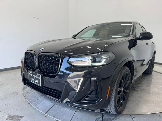 Used 2024 Black Sapphire Metallic BMW xDrive30i image 32
