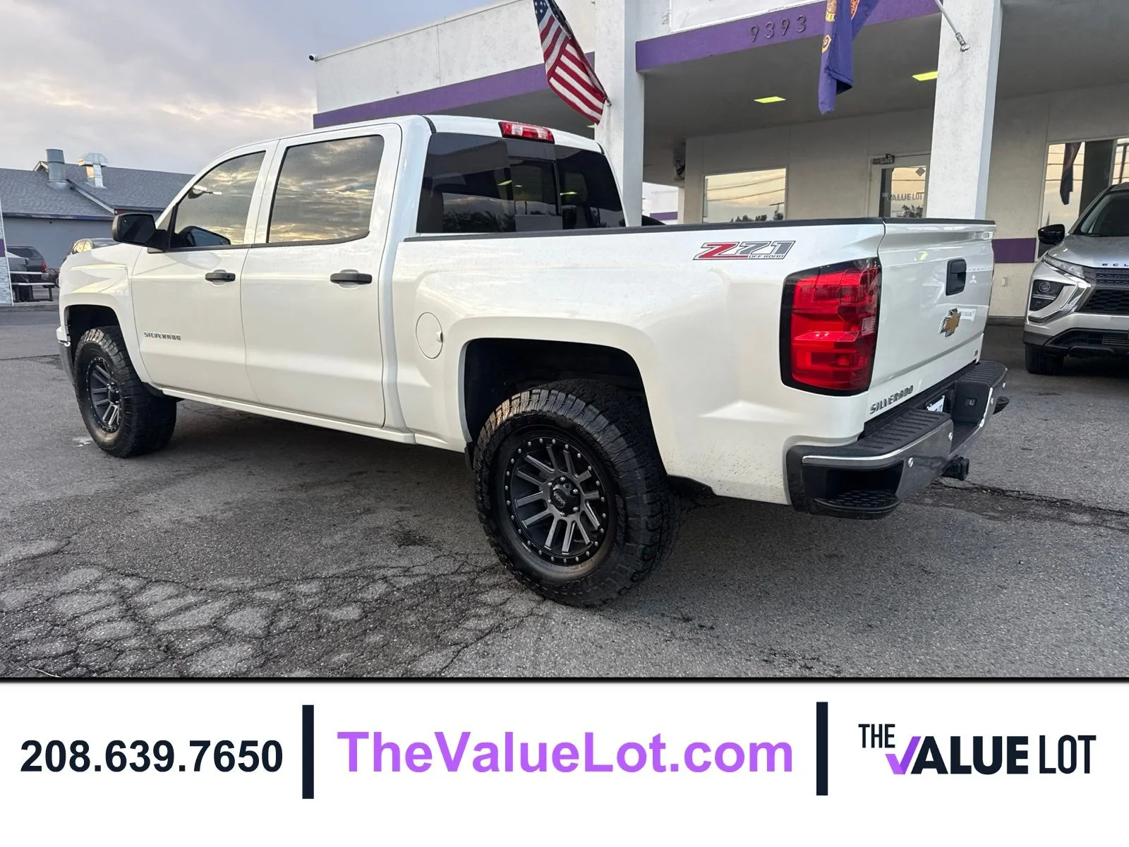 Used 2014 White Chevrolet LT image 6