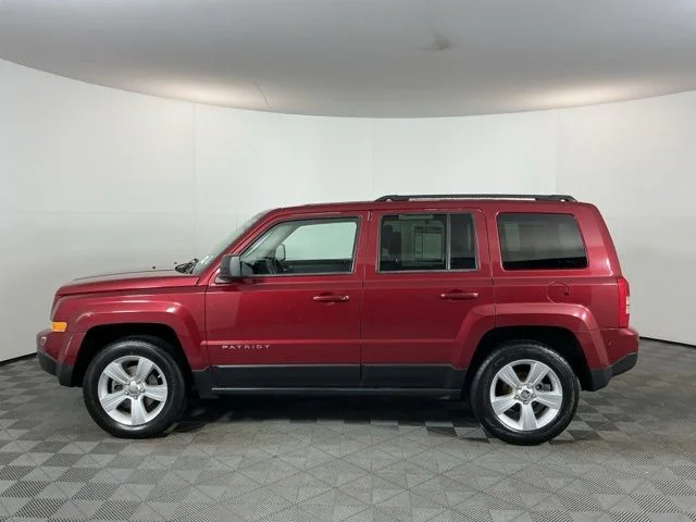 Used 2012 Red Jeep Sport image 8