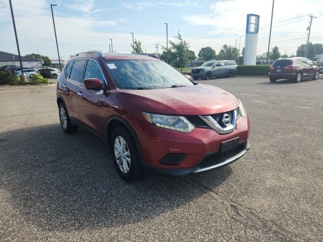 Used 2016 Red Nissan SV image 4