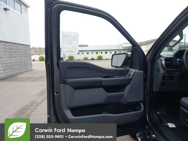 New 2026 Carbonized Gray Metallic Ford XLT image 10