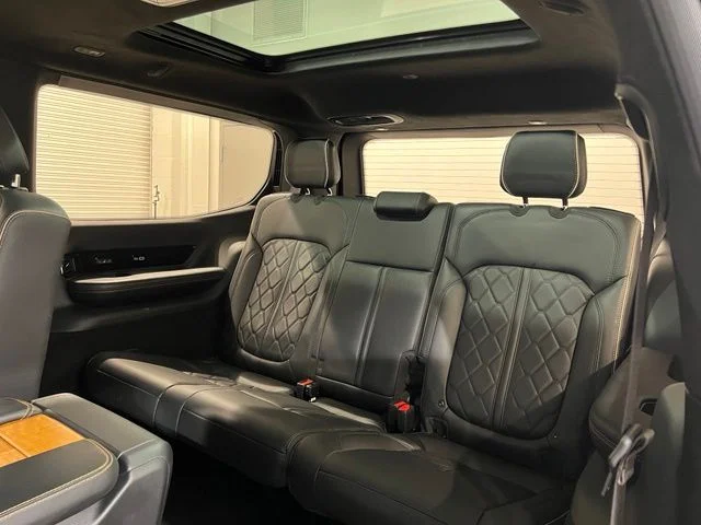 Used 2022 Black Jeep Series III image 25