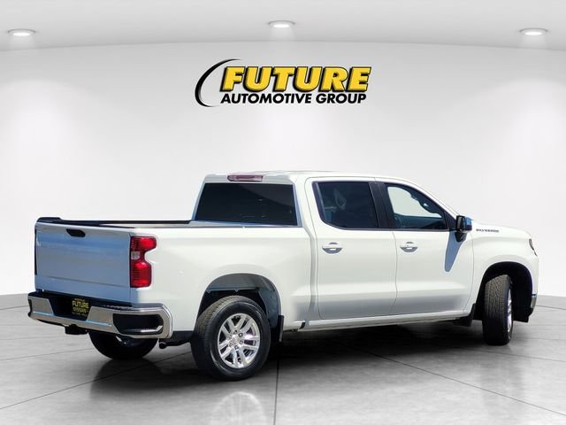 Used 2022 White Chevrolet LT image 4
