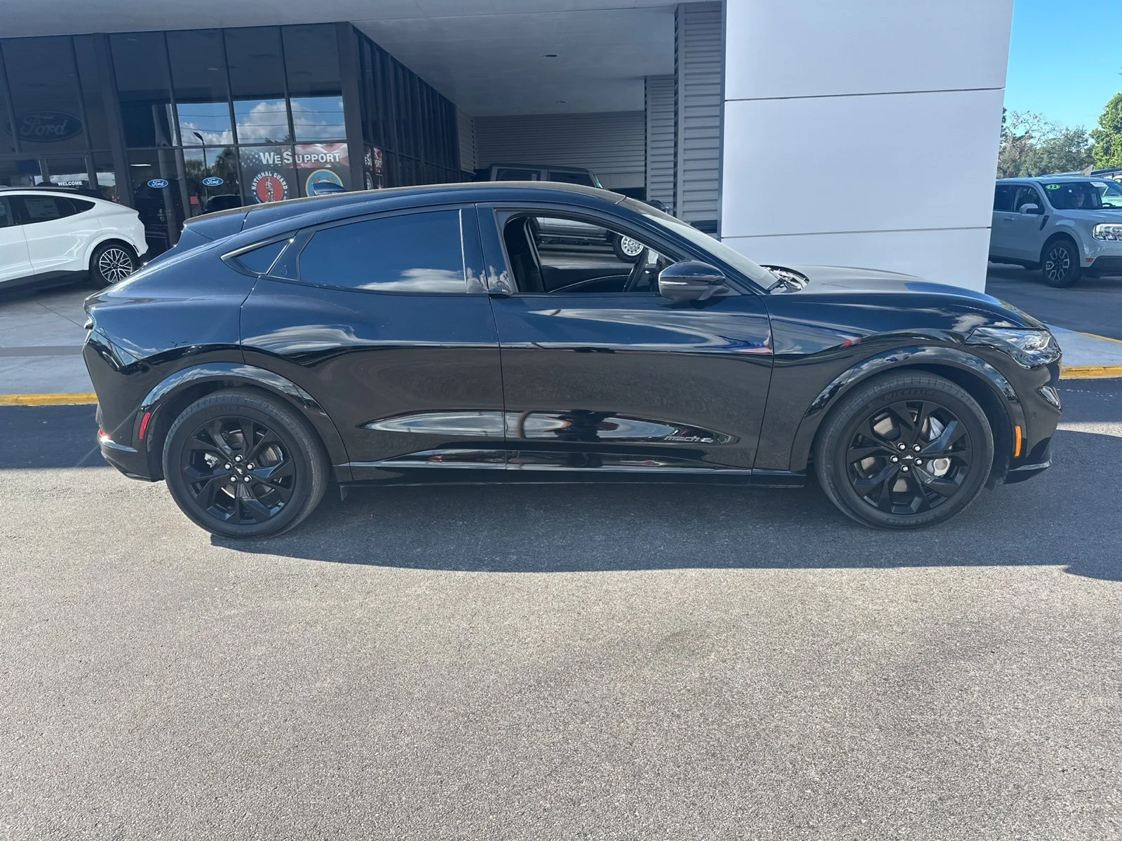 Used 2023 Black Ford Premium image 2