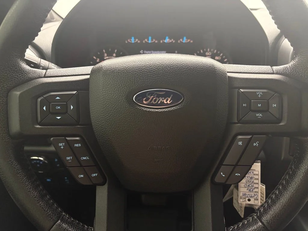 Used 2016 Oxford White Ford XLT image 20