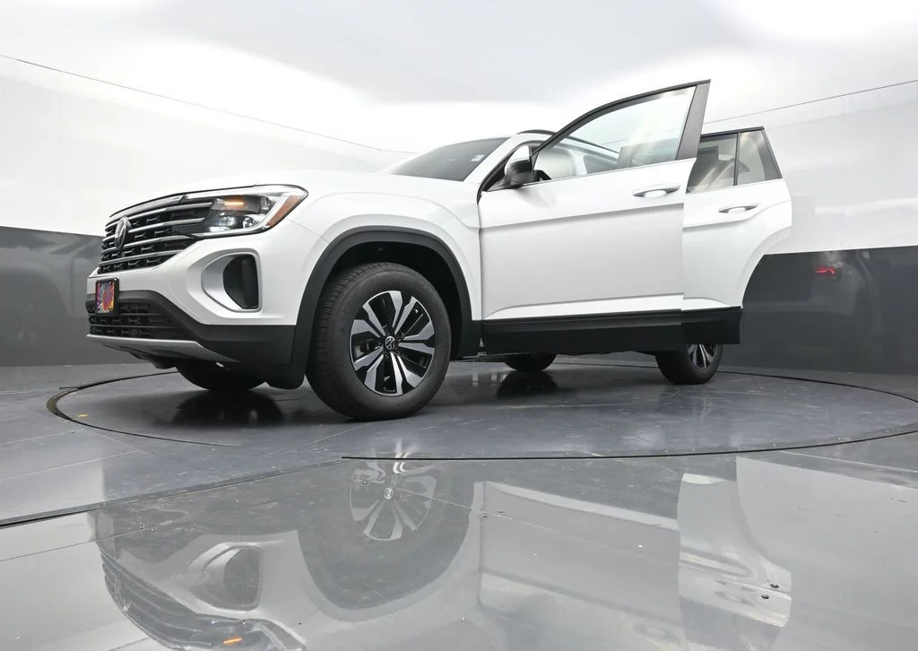 2026 Volkswagen Atlas SE - Photo 31