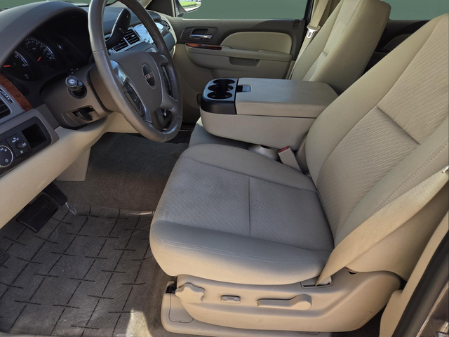Used 2013 Gray GMC SLE 1500 image 18