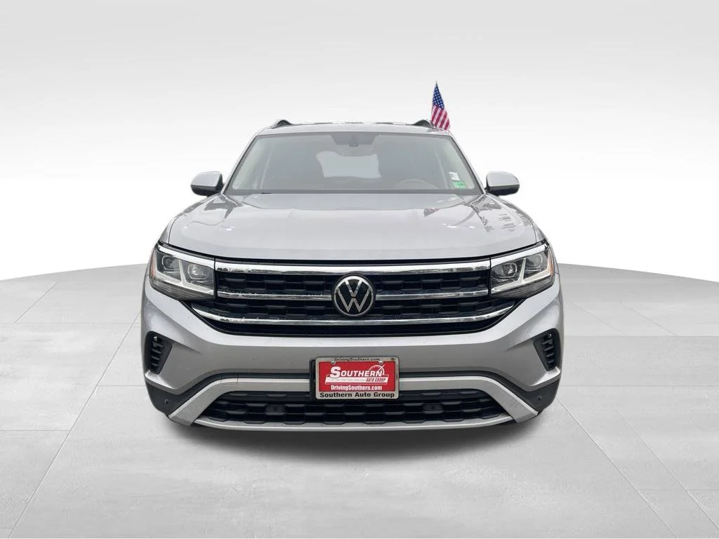 Used 2022 Silver Volkswagen 3.6L V6 SE w/Technology image 8