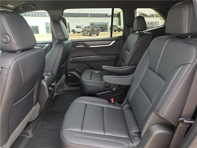 New 2026 Sterling Metallic GMC Elevation image 11