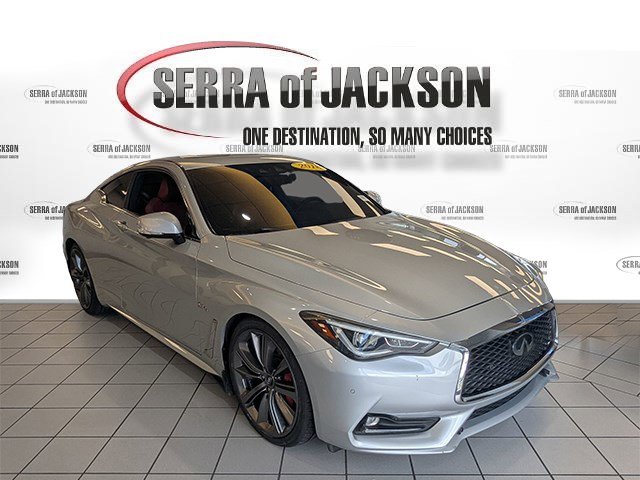 Used 2018 Liquid Platinum INFINITI RED SPORT 400 image 5