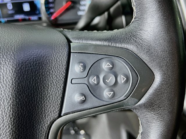 Used 2019 IRIDESCENT PEARL TRICOAT Chevrolet Premier image 37
