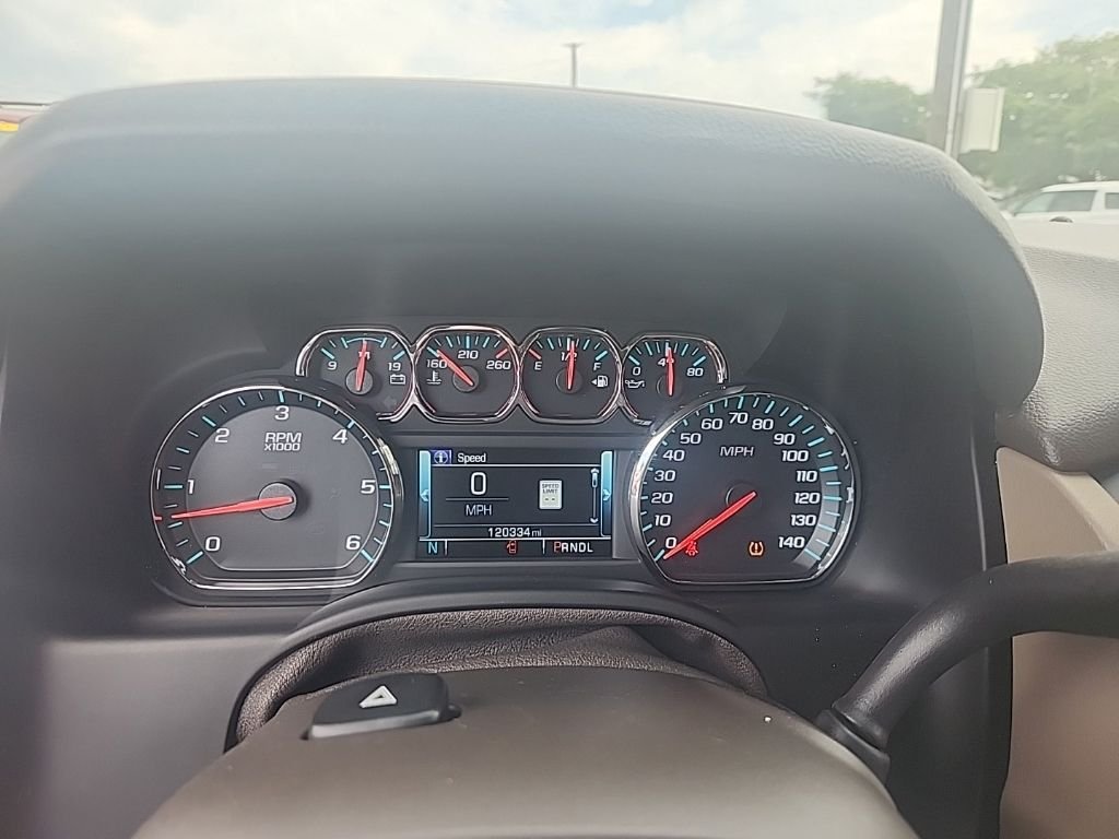 Used 2017 White GMC SLT image 21