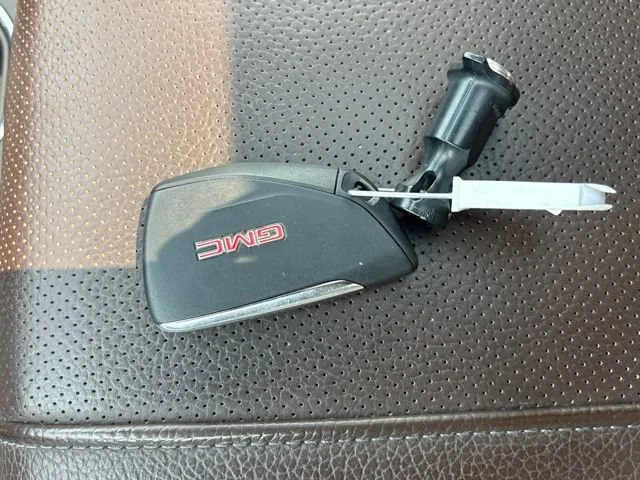 Used 2023 Onyx Black GMC Denali image 53