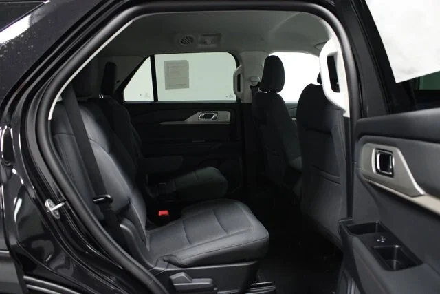New 2026 Agate Black Metallic Ford Active image 40