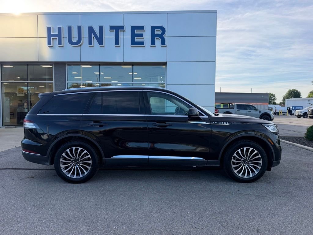 Used 2020 Black Metallic Lincoln Reserve image 34