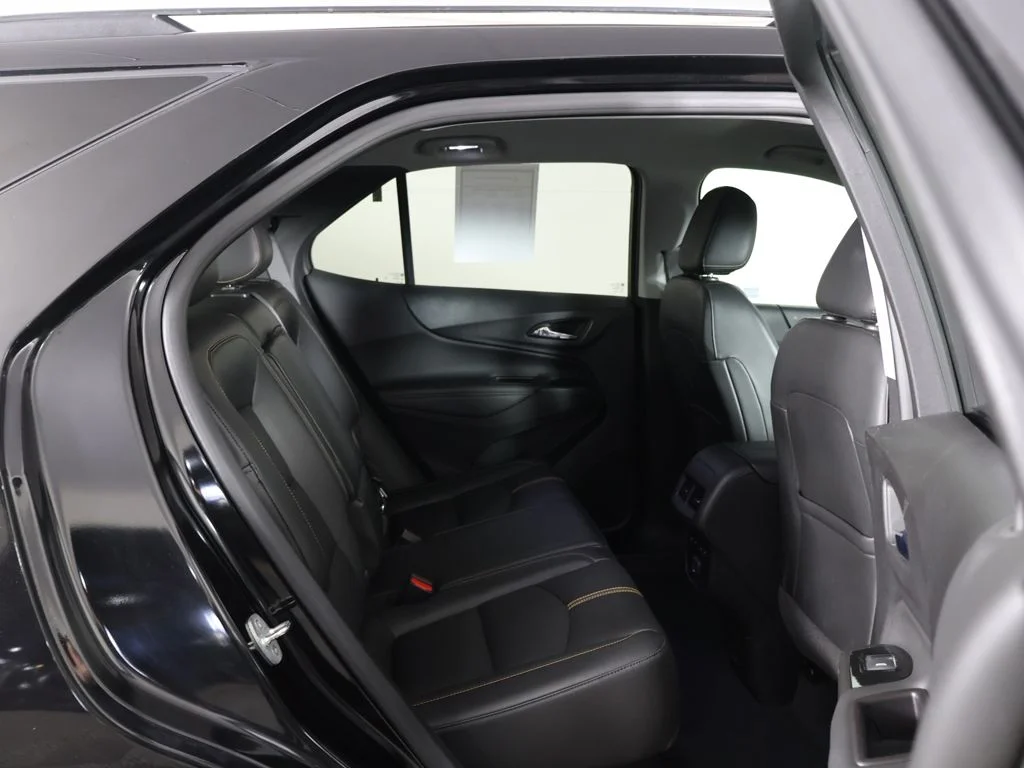 Used 2022 Black Chevrolet Premier image 29