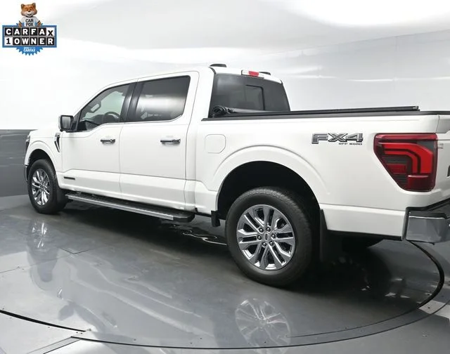 Used 2025 White Ford Lariat image 5