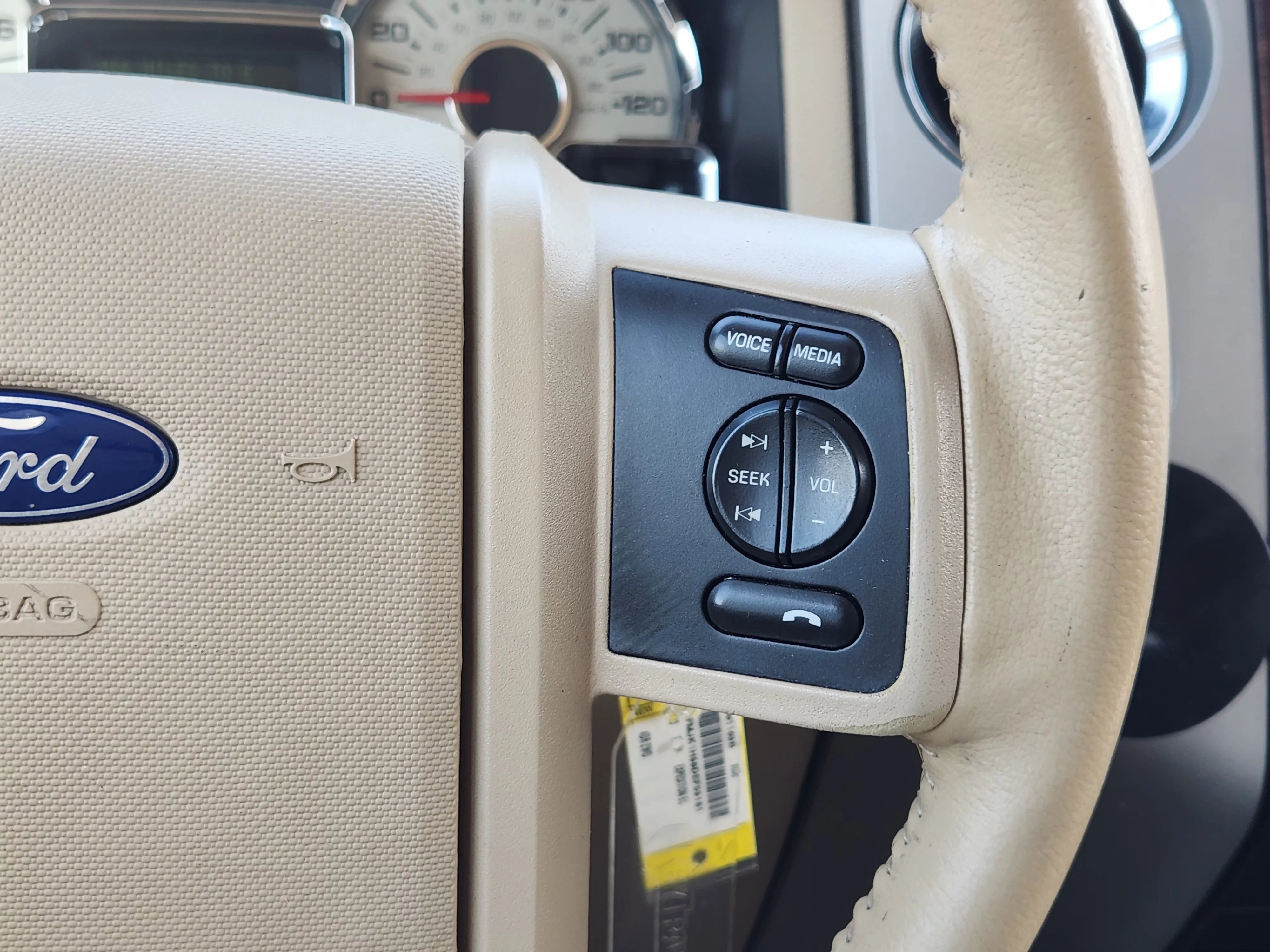Used 2013 Blue Ford XLT image 29