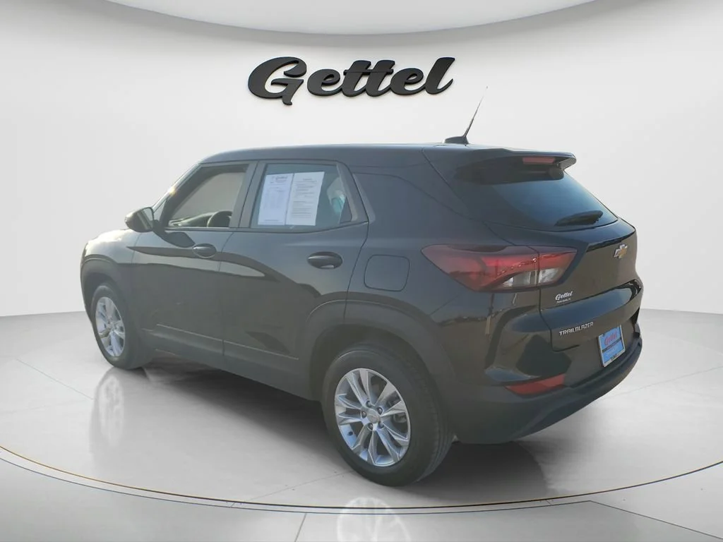 Used 2023 Mosaic Black Metallic Chevrolet LS image 7