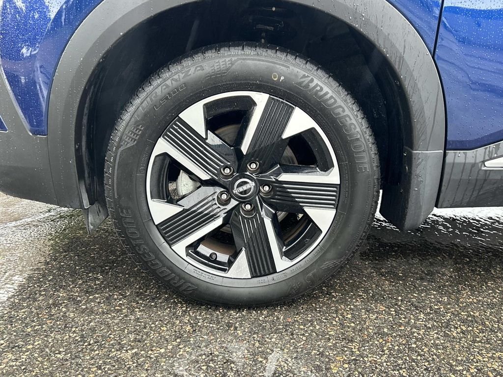 Used 2026 Blue Nissan SV image 9