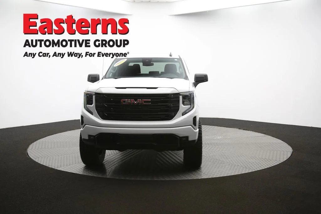 Used 2025 White GMC Elevation image 51