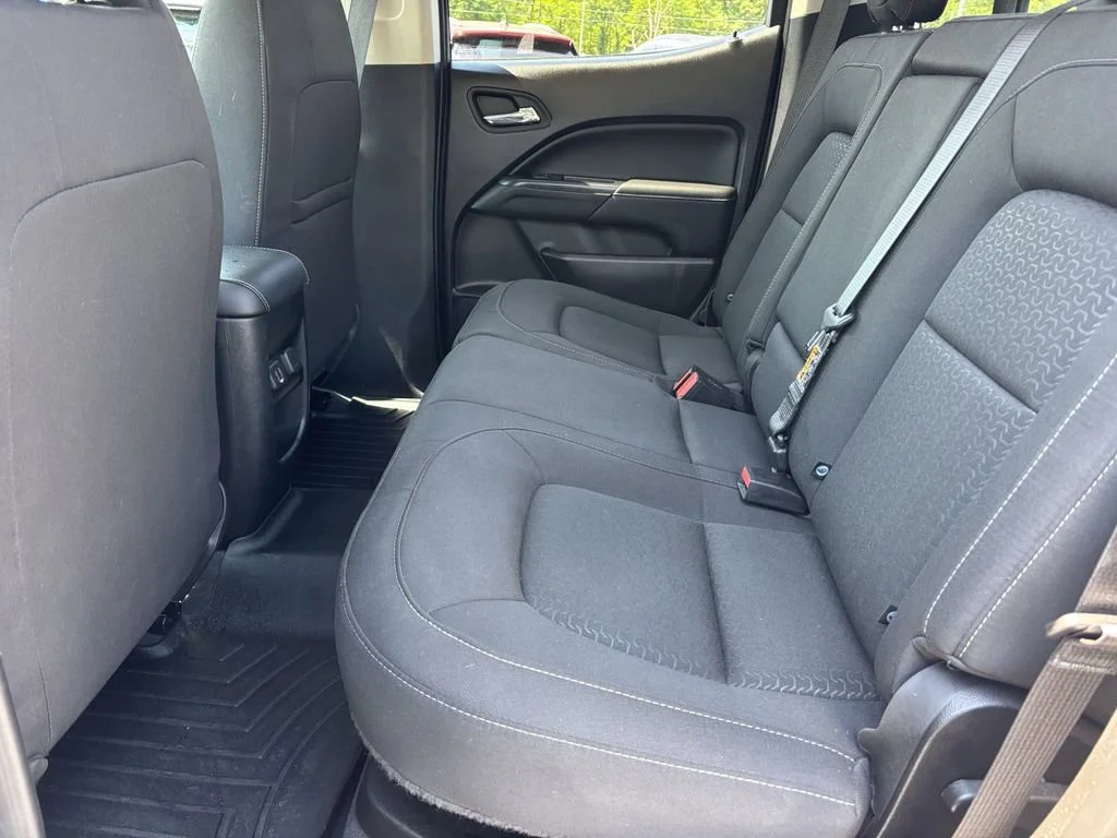 Used 2022 Summit White GMC Elevation image 18