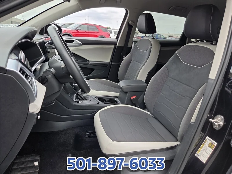 Used 2025 BLACK Volkswagen SE FWD image 9