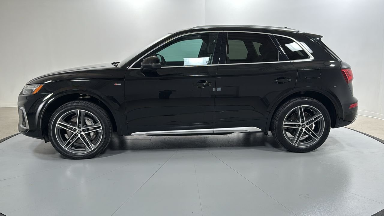 Used 2021 Black Audi 55 Premium image 8