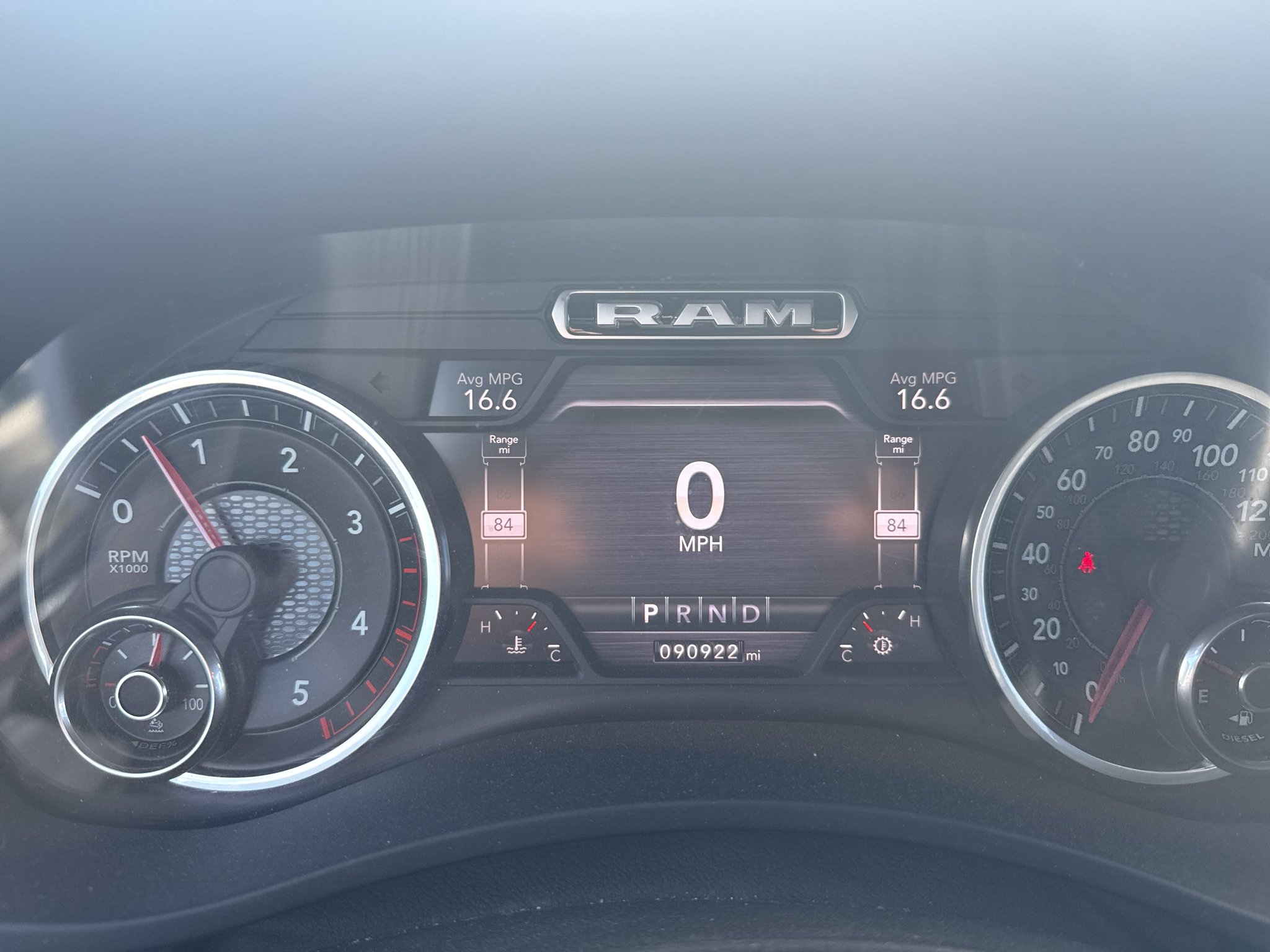 Used 2019 Delmonico Red Pearlcoat Ram Laramie image 3