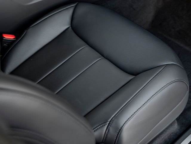 New 2026 Carpathian Grey LAND ROVER Dynamic SE image 35