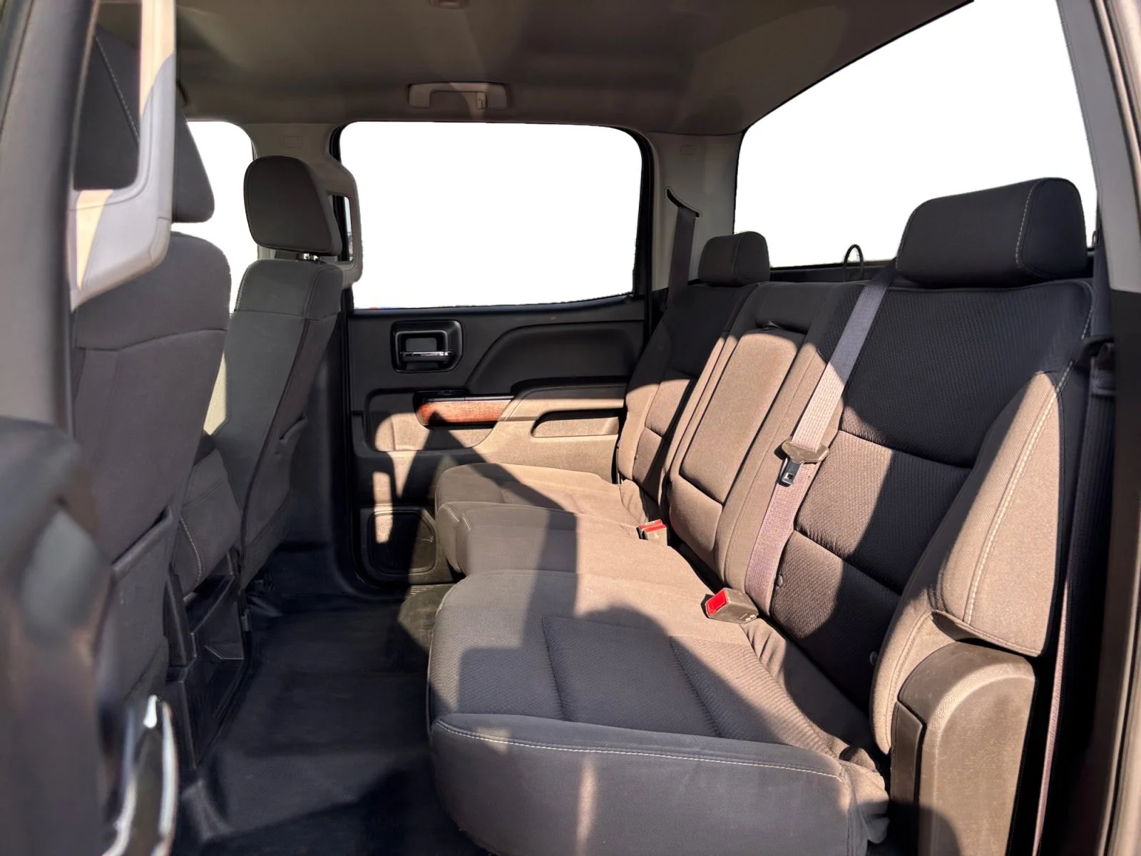 Used 2017 Blue GMC SLE image 16