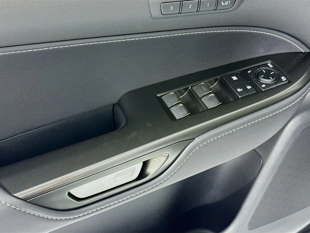 2026 Lexus NX 450h+ Luxury - Photo 24