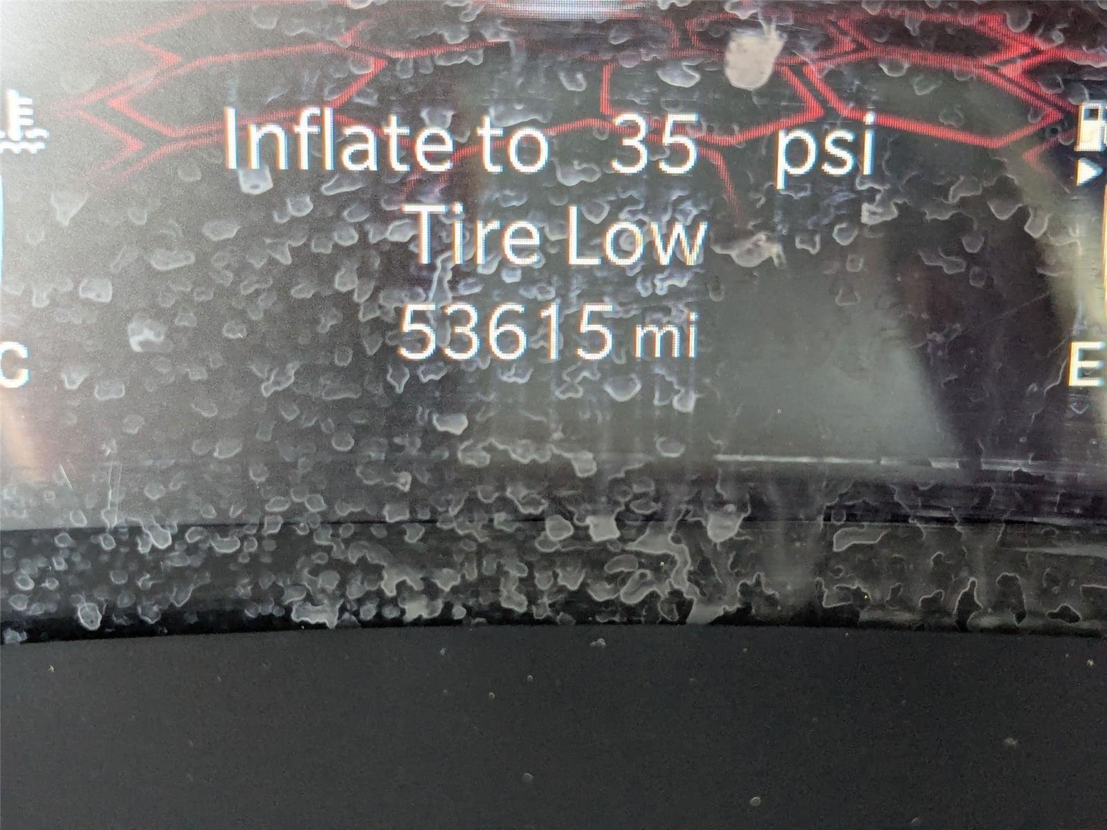 Used 2024 Diamond Black Crystal Pearlcoat Jeep Latitude image 19