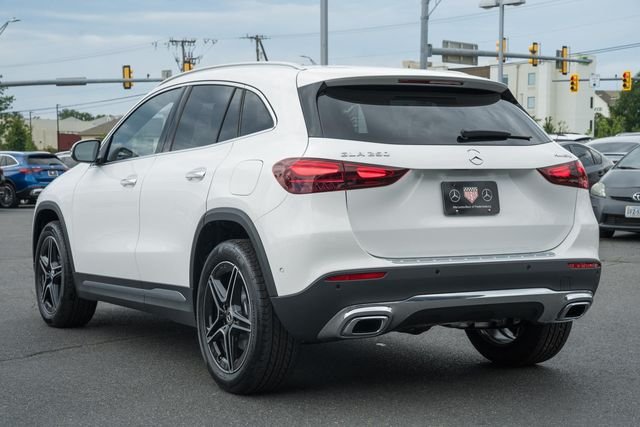 New 2026 Polar White Mercedes-Benz GLA 250 image 5