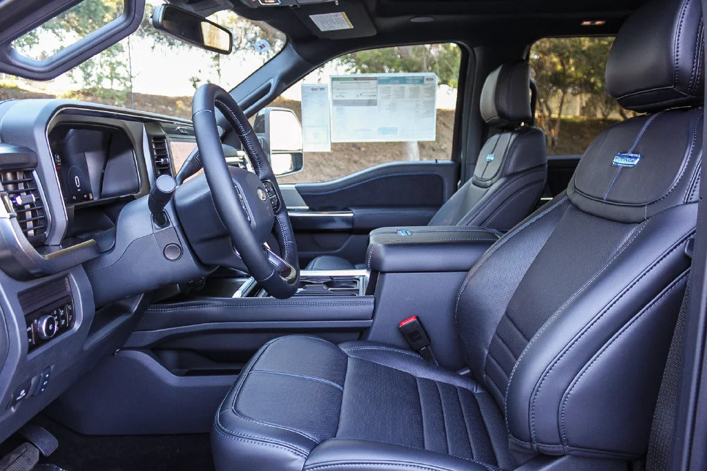 2026 Ford F-250 Super Duty Platinum - Photo 19
